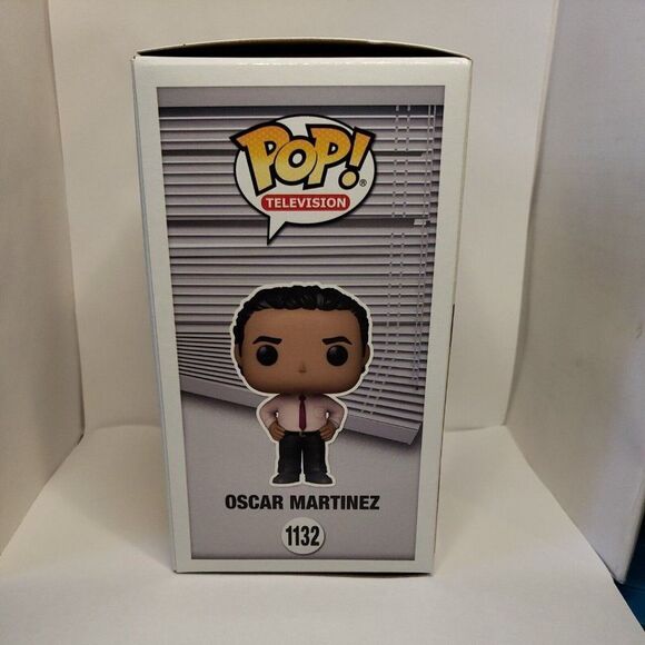 Funko Pop! TV The Office Oscar Martinez #1132 Walmart Exclusive - Picture 5 of 7